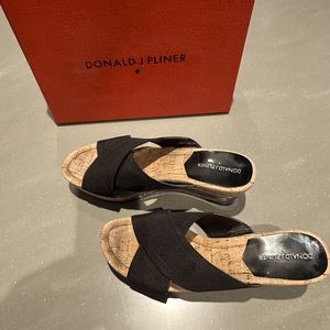 Donald Pliner black wedge sandal. Size 10